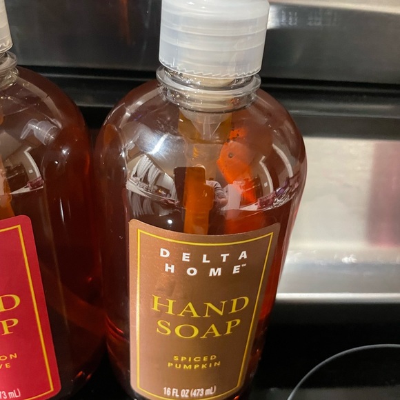 Delta Home Rosemary Mint & Warm Vanilla Hand Soap 16floz/473ml - Picture 6 of 6